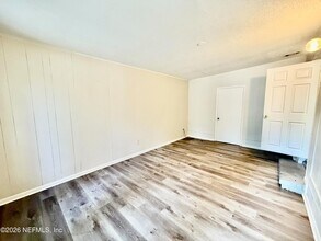 1348 Crestwood St in Jacksonville, FL - Building Photo - Building Photo