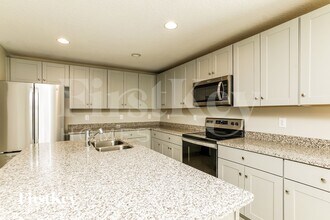 422 Earhart Dr in Davenport, FL - Building Photo - Building Photo