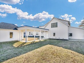 2132 Deland Monticello Rd in De Land, IL - Building Photo - Building Photo