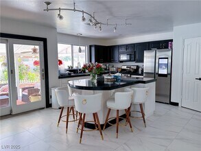 3912 Varallo St in Las Vegas, NV - Building Photo - Building Photo