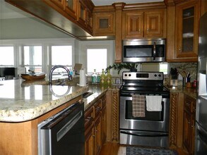 100 20th St-Unit -400 in Galveston, TX - Building Photo - Building Photo