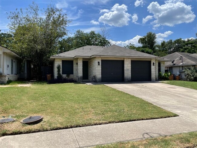property at 1239 Armadillo Rd