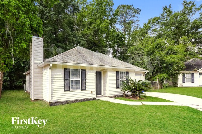 2561 Realm St in North Charleston, SC - Building Photo - Building Photo