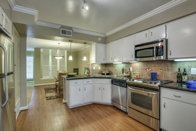 700 Kuhlman Rd