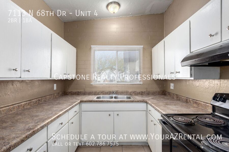 7113 N 68th Dr in Glendale, AZ - Building Photo