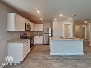 2060 E Velvet Pl in Casa Grande, AZ - Foto de edificio - Building Photo