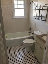 70 Westchester Ave in Pound Ridge, NY - Building Photo - Building Photo
