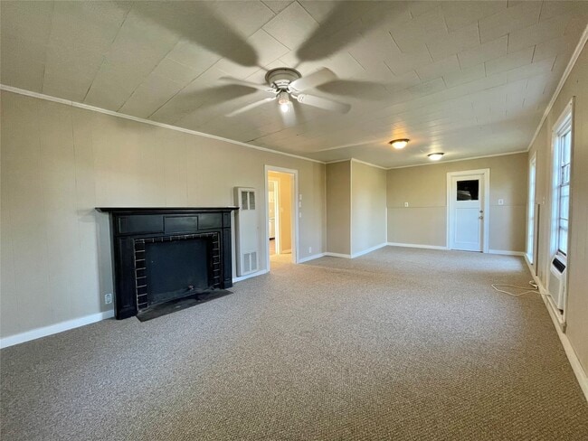 326 Circle Way St in Lake Jackson, TX - Building Photo - Building Photo