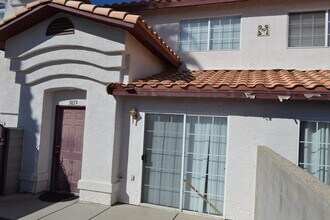 3859 Starfield Ln in Las Vegas, NV - Building Photo - Building Photo
