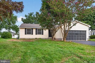 45 Tiffany Dr in Rehoboth Beach, DE - Building Photo