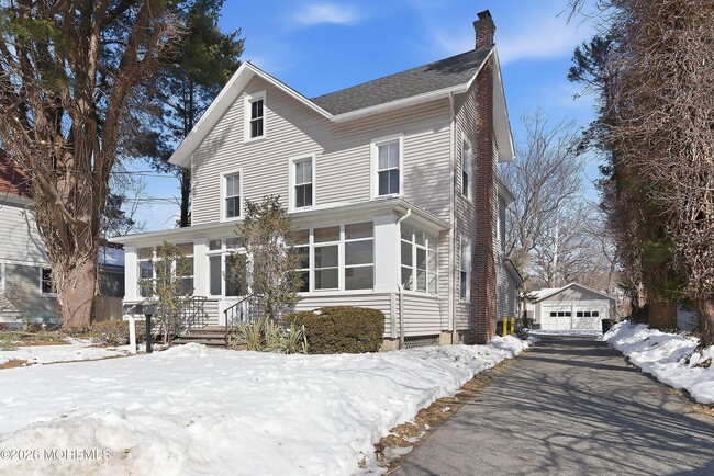 property at 94 Branch Ave