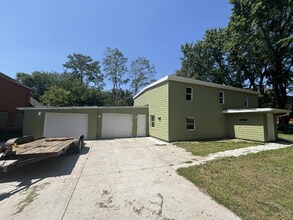 1823 E 34th St N in Sioux Falls, SD - Building Photo - Building Photo