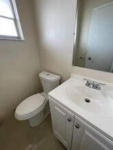 5120 SW 40th Ave, Unit 24A in Fort Lauderdale, FL - Foto de edificio - Building Photo