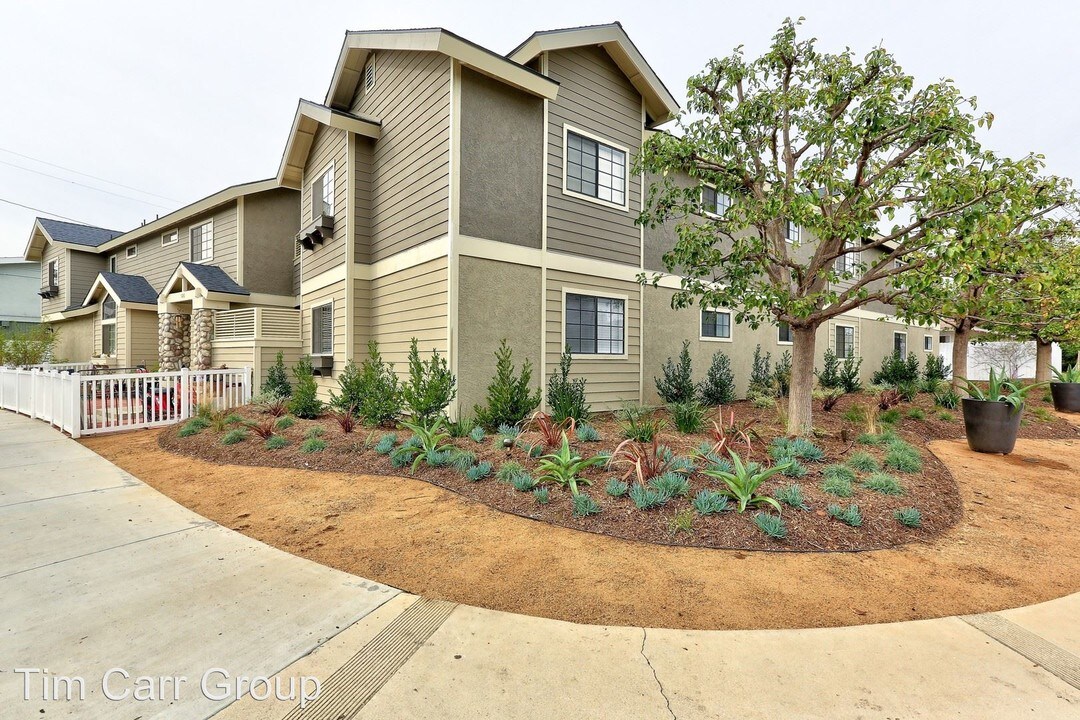 505 St Andrews Rd in Newport Beach, CA - Building Photo