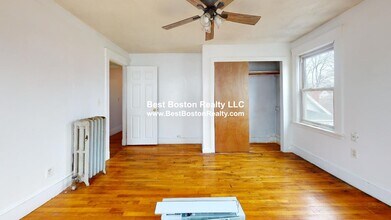 14 Lincoln Ct in Saugus, MA - Building Photo - Building Photo