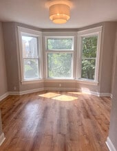 2480 N Murray Ave, Unit 2480 in Milwaukee, WI - Foto de edificio - Building Photo