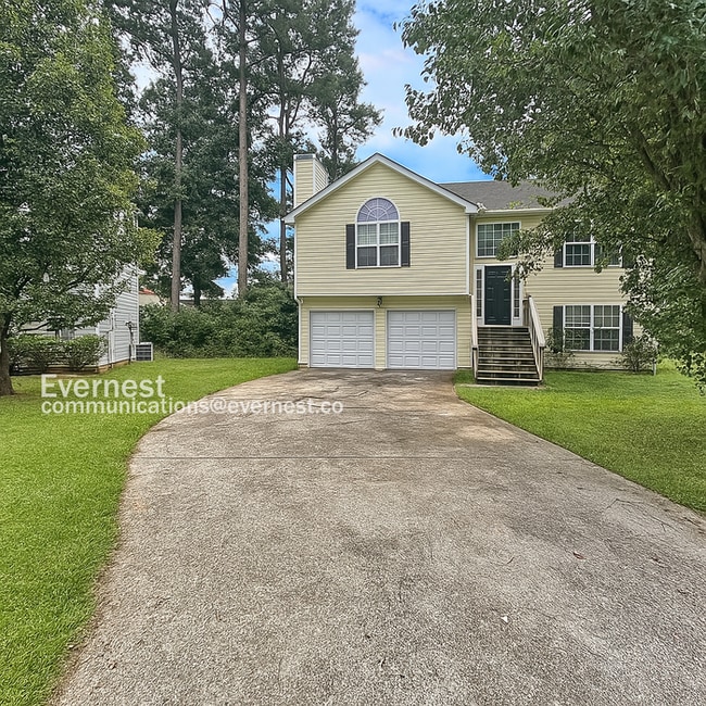 property at 2730 Sand Lake Ct