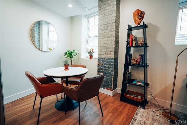 110 Hotel St in Utica, NY - Building Photo - Building Photo