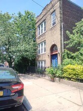 48 Saint Pauls Ave, Unit 1 in Jersey City, NJ - Foto de edificio - Building Photo