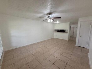 2841 Willow Run in Orlando, FL - Building Photo - Building Photo