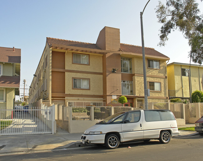 Westside Manor & Gibraltar Apartments in Los Angeles, CA - Foto de edificio - Building Photo