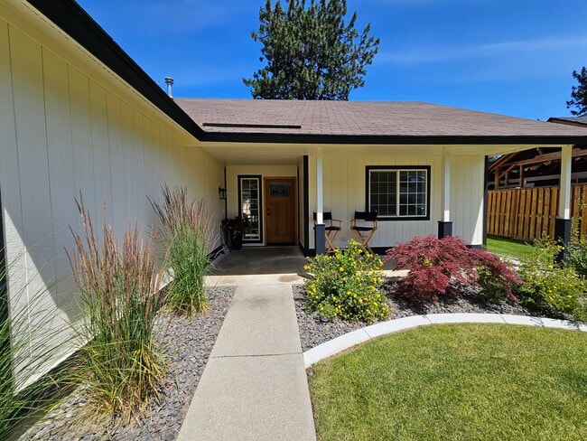 1909 Windwood Ct in Post Falls, ID - Building Photo - Building Photo