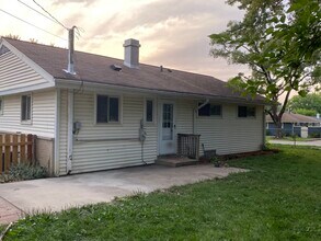 5 Aldine Rd in Lake Zurich, IL - Building Photo - Building Photo