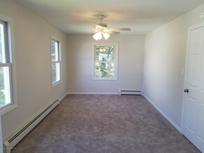 141 Seeley Ave in Keansburg, NJ - Building Photo - Building Photo