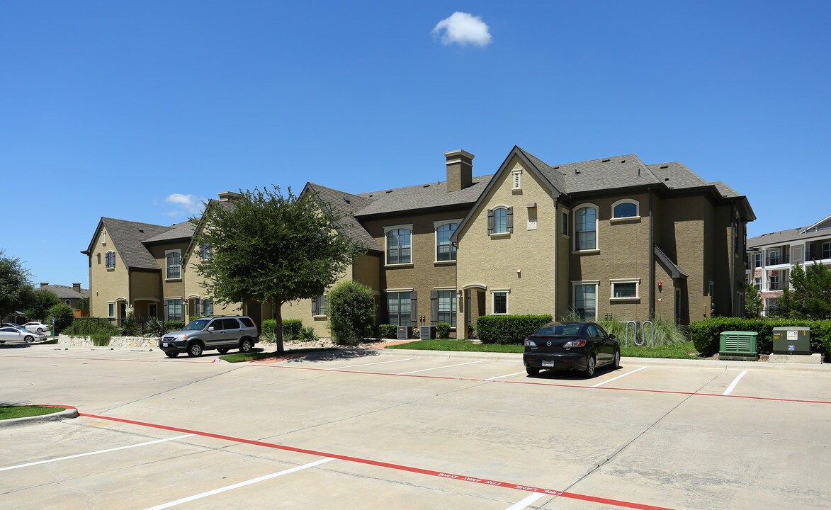 Camden Shadow Brook in Austin, TX - Building Photo