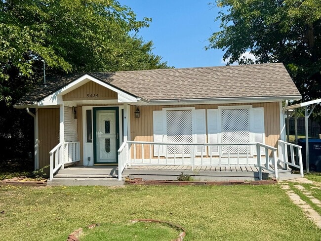 property at 9624 Santa Monica Dr