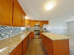 810 Pioneer Ln in Colorado Springs, CO - Building Photo - Building Photo