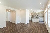 4684 N Tower Dr, Unit 55-611 in Denver, CO - Foto de edificio - Building Photo