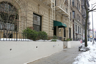 203 W 87th St in New York, NY - Building Photo - Building Photo