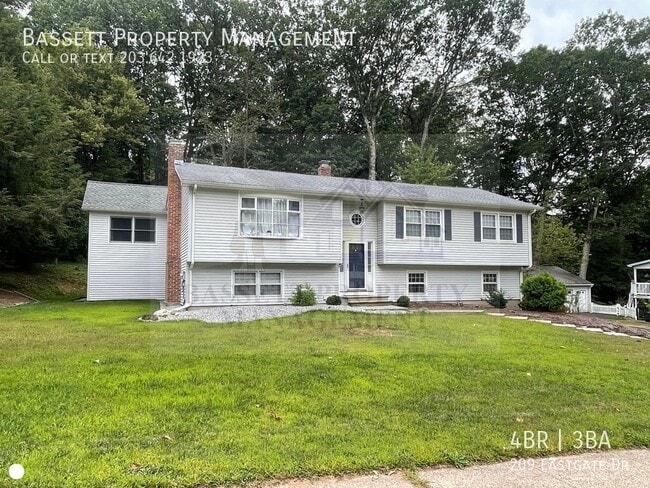 209 Eastgate Dr in Cheshire, CT - Building Photo - Building Photo