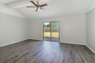 541 Forrest Hill Ln in Grand Prairie, TX - Building Photo - Building Photo