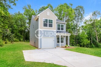 109 Teak Dr in Statesville, NC - Building Photo - Building Photo