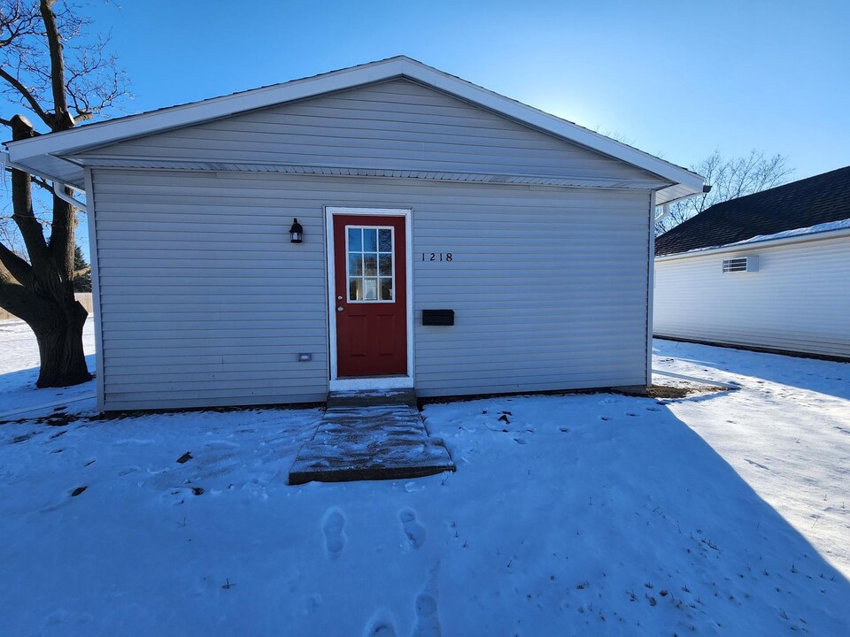 1218 W Mamie Eisenhower Ave in Boone, IA - Building Photo