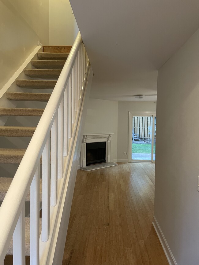 1142 Monaco Dr in Mount Pleasant, SC - Building Photo - Building Photo