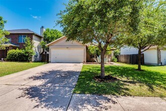 6640 Marble Creek Loop in Austin, TX - Building Photo - Building Photo