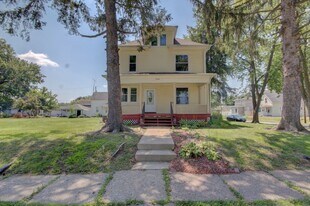 1804 15th Ave in Moline, IL - Building Photo