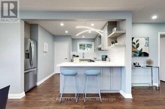 101 Cartier Crescent in Richmond Hill, ON - Building Photo - Building Photo