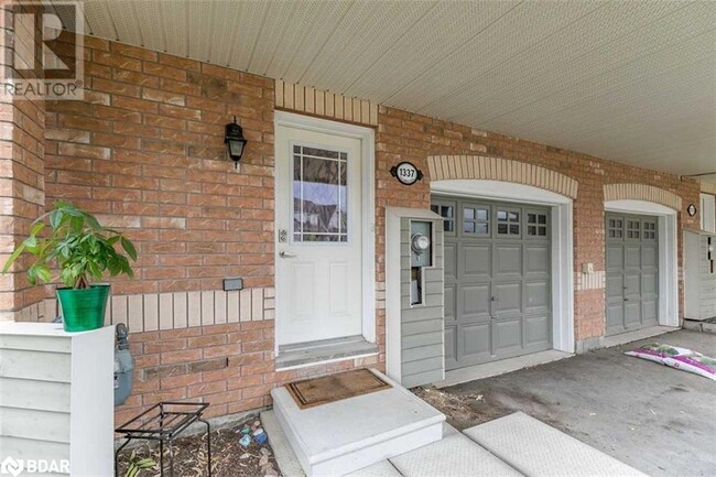 1337 Coleman Cres in Innisfil, ON - Building Photo - Building Photo