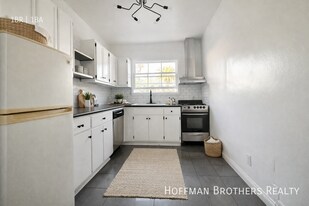 1019 Westmoreland Ave, Unit 109 in Los Angeles, CA - Building Photo