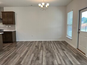 3627 Autumn Creek Dr in Fuquay Varina, NC - Building Photo - Building Photo