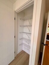 2596 NE 182nd Ter, Unit A2 in North Miami Beach, FL - Foto de edificio - Building Photo