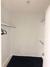 15403 Forest Peak in San Antonio, TX - Foto de edificio - Building Photo