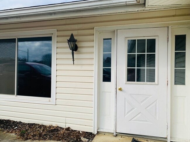 392 Autumnwood Dr in Tiffin, OH - Building Photo - Building Photo