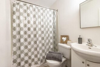 Garden Court Apartments in Sault Ste Marie, ON - Building Photo - Building Photo