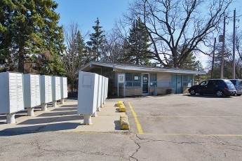 Lansing Park Terrace in Lansing, MI - Foto de edificio