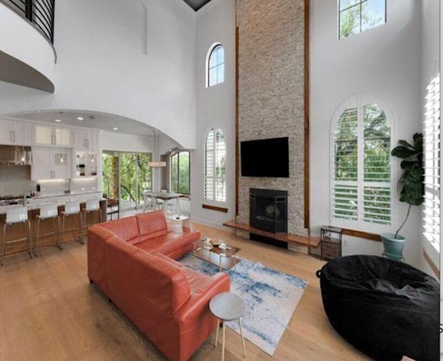 property at 15004 Robin Ct